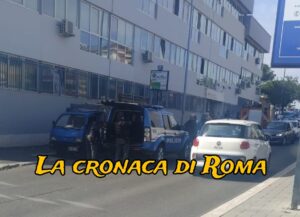 Cronaca, panico a Tor Vergata. Uomini della Polizia alla Casa della Salute