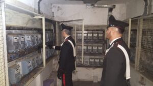 A Tor Bella Monaca 30 perquisizioni nelle case popolari. L’esito dei controlli porta diverse denunce