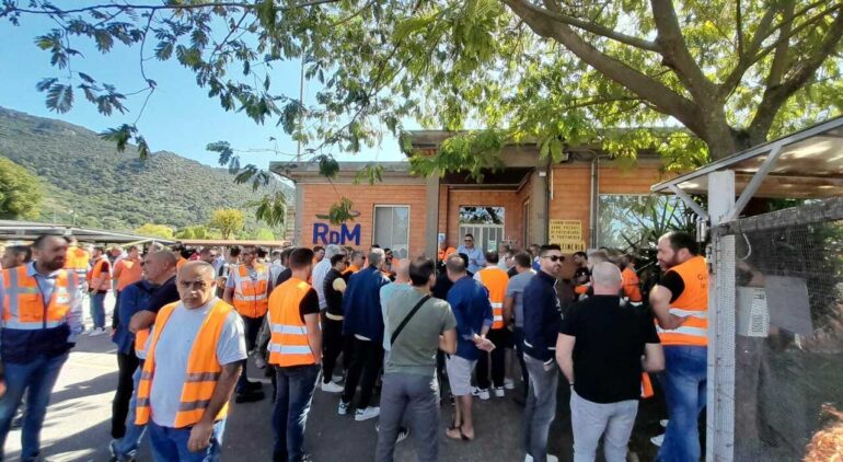 No alla chiusura della cartiera Reno de Medici. Il Partito comunista chiama alla lotta