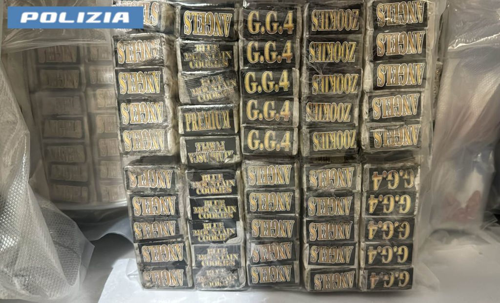 Roma, a Fidene scoperta 1 TONNELATA di hashish