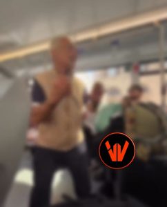 Fascista contro comunista! Il ritorno delle ideologie sul bus 105