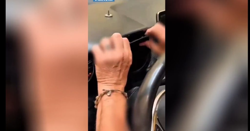 Centocelle, Cocaina nascosta in vani segreti dell’auto: arrestati 2 uomini. Video