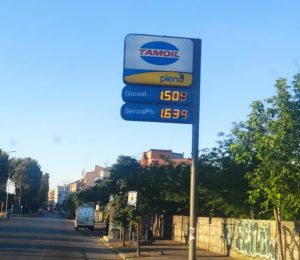 Come mai quando la benzina diminuisce nessuno dice niente?