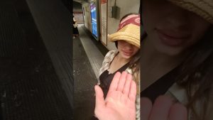 Borseggiatrice vuole somigliare ad Angelina Jolie r ricorre alla chirurgia estetica VIDEO