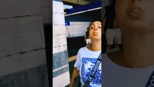 Se Reagisci, Ti Picchiano: La Cruda Verità sui Borseggi in Metro a Roma #roma #metro #pickpocket VIDEO