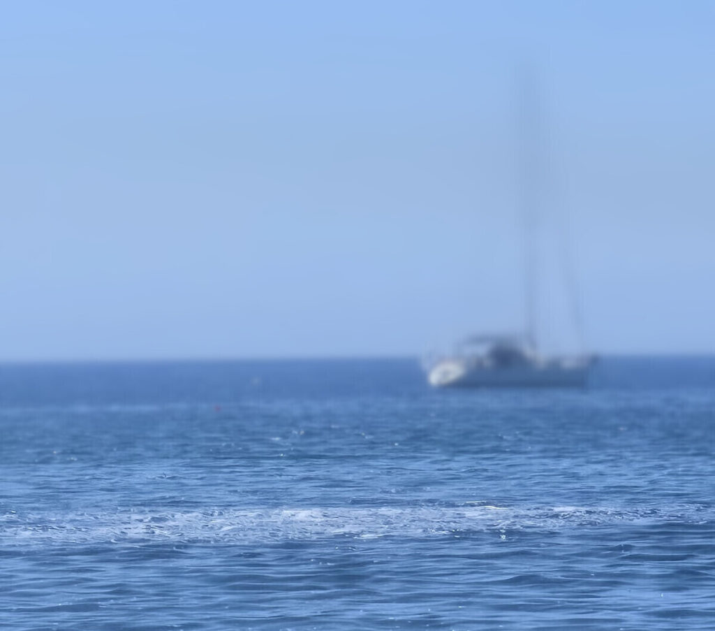 Schiuma e liquami in mare a Santa Marinella. La denuncia dell’associazione