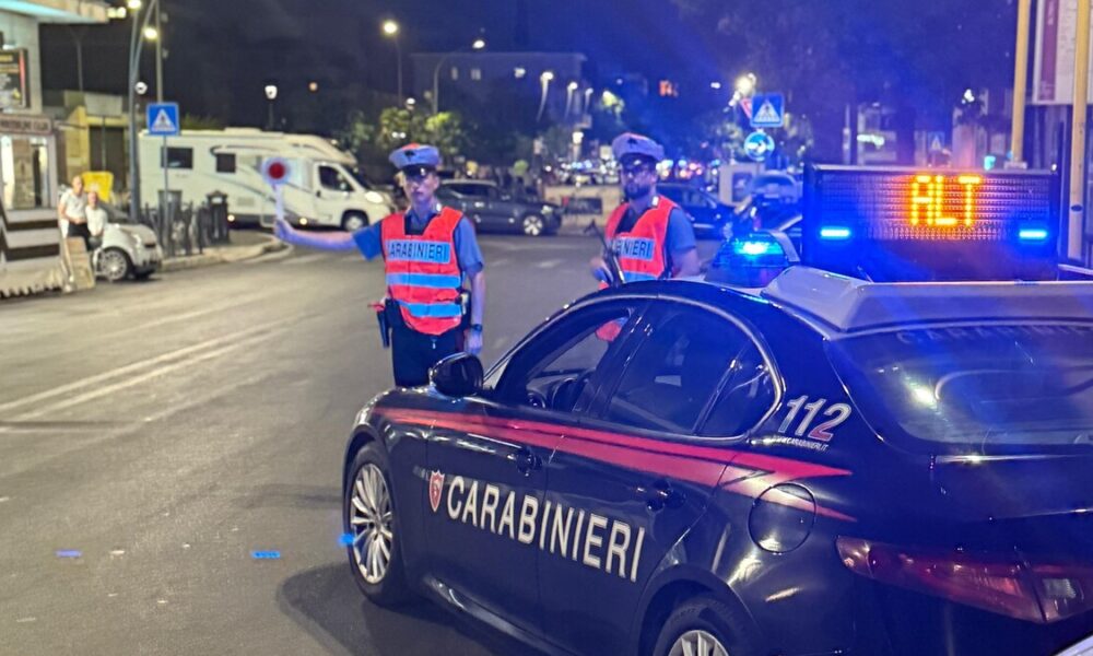 Centocelle, controlli a tappetto dei carabinieri. 2 Tunisini senza patente