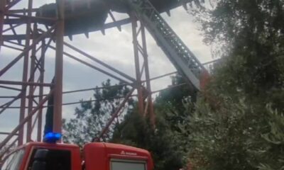 Cinecittà Word. Panico per delle persone bloccate sulla giostra delle cascate