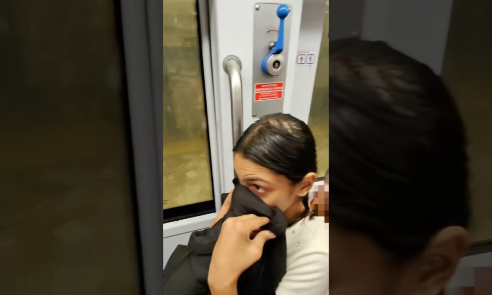 Borseggiatrici beccate mentre provavano a rubare nelle borse dei turisti VIDEO