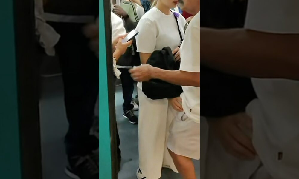 Come ti derubano le borseggiatrici in metro #furto #metro #rome VIDEO