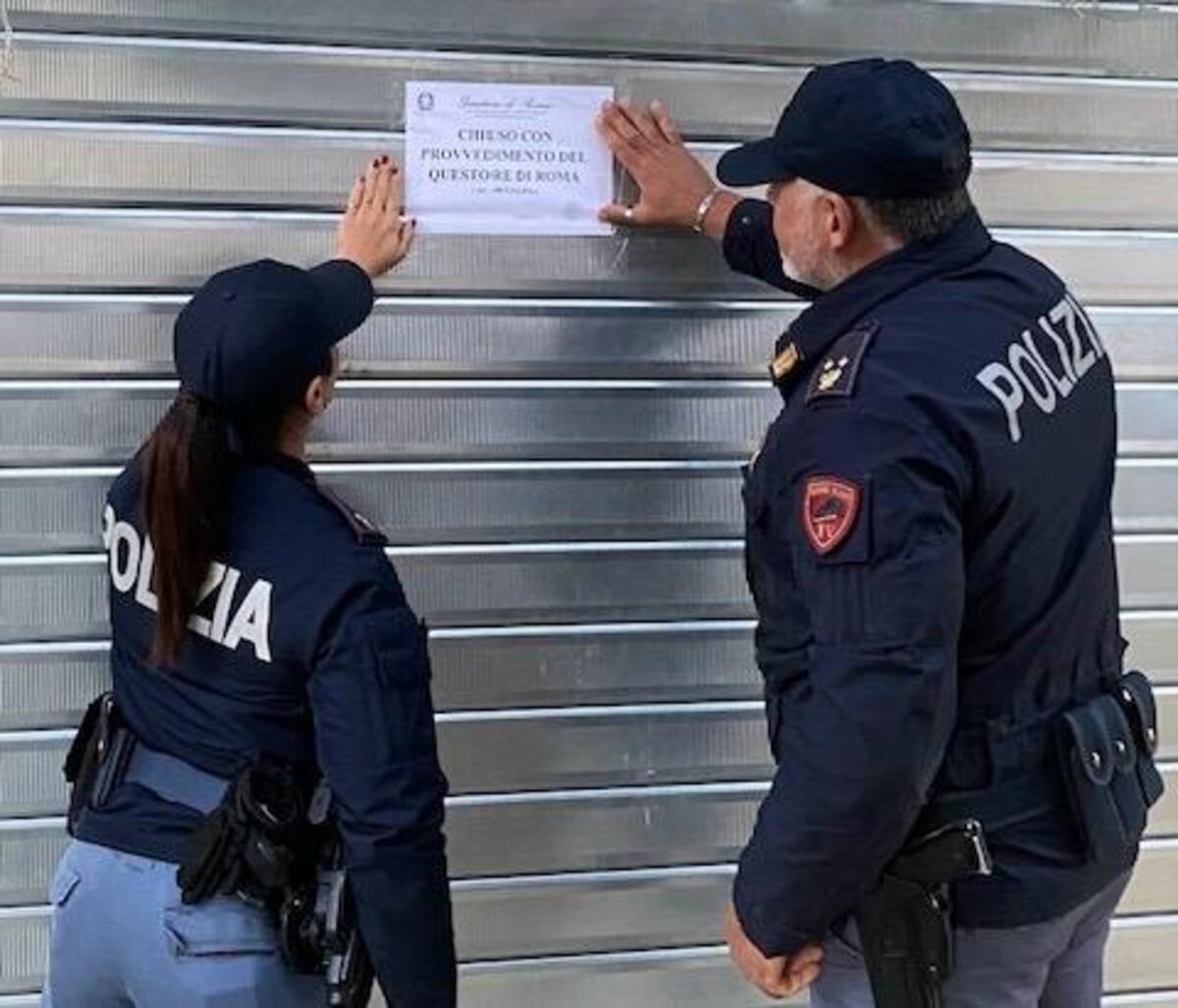 Ponte Milvio. Scontrini riciclati per vendere alcolici ai minorenni. Il Questore fa chiudere l’attività Ponte Milvio. Scontrini riciclati per vendere alcolici ai minorenni. Il Questore fa chiudere l’attività