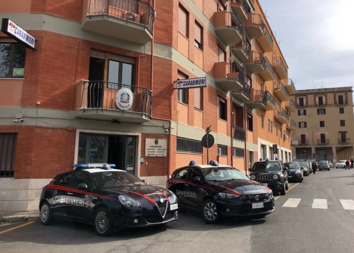 Cronaca – Orrore a Tivoli. 33enne violentato con un bastone da 2 giovanissimi