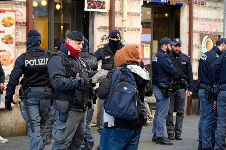 Termini non è più Roma. Lo stato non c’è e non riesce a gestire l’immigrazione