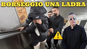 Ecco tre nuovi titoli ispirati all’originale, variando il tono come richiesto. Ognuno è entro i 60-70 caratteri, mantenendo un linguaggio diretto e moderno, senza alterare i fatti.

Tono neutro: Una borseggiatrice derubata: le sue sensazioni (42 caratteri)  
Ironico leggero: La ladra derubata: un’ironia sottile (38 caratteri)  
Critico costruttivo: Riflettere sul furto: quando colpisce il ladro (45 caratteri)
