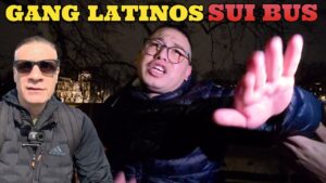 
Neutrale: Gang latina di ladri arrestata su autobus. (36 caratteri)  
Ironico leggero: Ladri gang latina beccati in viaggio sui bus. (42 caratteri)  
Polemico sobrio: Altro smacco per gang latina: ladri sui bus. (45 caratteri)  
Critico costruttivo: Arresti su bus espono lacune contro gang latina. (48 caratteri)
