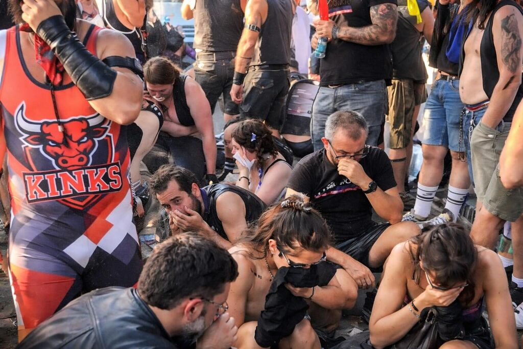 Spray al peperoncino al Pride di Roma: una violenza inaccettabile contro le famiglie