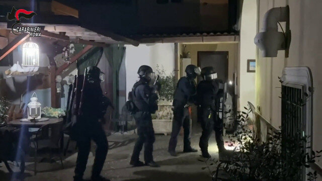 Attentato a Ranucci: arresti e segnali inquietanti per la libertà di stampa in Italia