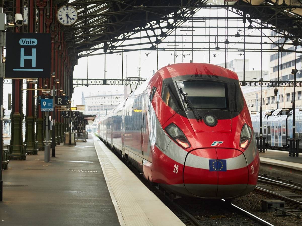 Trenitalia sotto attacco: il furto di dati privati solleva interrogativi inquietanti