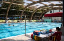 Botticelle in crisi e piscine per sole donne: Roma tra tradizione e modernità, ma a quale prezzo?