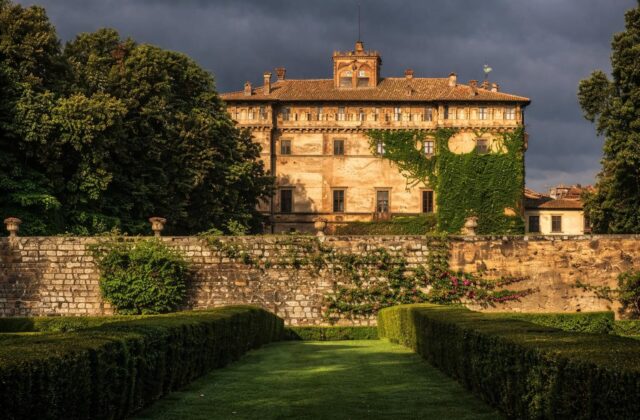Castello Ruspoli a Vignanello: Un Viaggio tra Storia e Natura per un Turismo Sostenibile