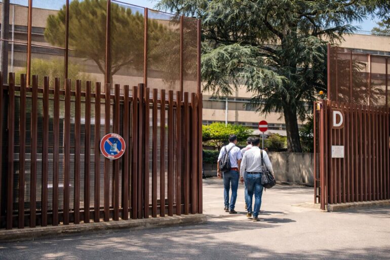 Costringere i figli a un regime vegano: papà sotto accusa rischia 5 anni