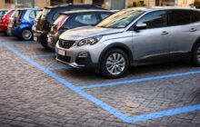 Fiumicino e Fregene: strisce blu che cambiano la mobilità e il commercio