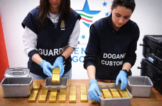 Fiumicino: sequestro shock di 62 chili d’oro, cosa si nasconde dietro?