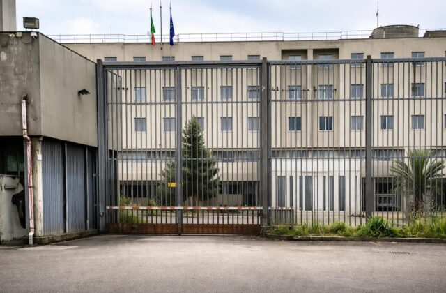 Fumo e paura: incendio nel carcere di Mammagialla, 20 detenuti intossicati
