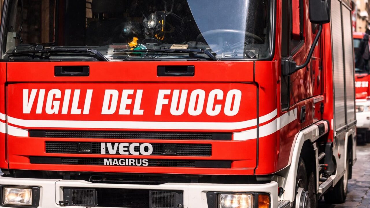 Incendi e Traffico a Roma: Una Combinazione Pericolosa che Scombina la Capitale