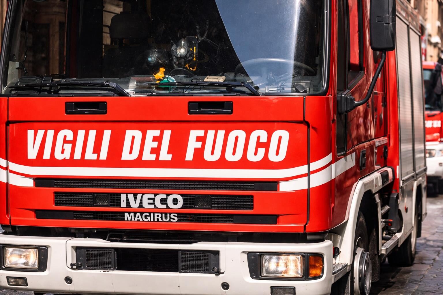 Incendi e Traffico a Roma: Una Combinazione Pericolosa che Scombina la Capitale