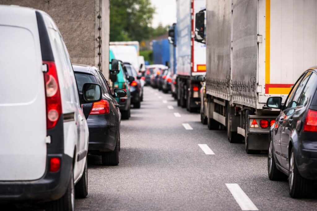 Incidente drammatico sulla Sora-Cassino: tir si ribalta e chiude la strada. Cosa cambia per la viabilità romana?