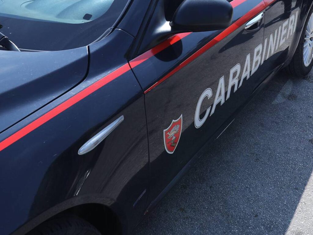 Carabinieri indagano su agguato a Roma: al vaglio immagini telecamere e testimonianze