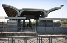 Omicidio a Roma: ferito a morte mentre difende un amico da una rapina