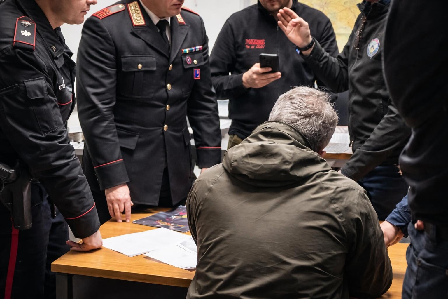 Roma in allerta: arresti di latitanti tra spaccio e stupro, è davvero sicurezza?