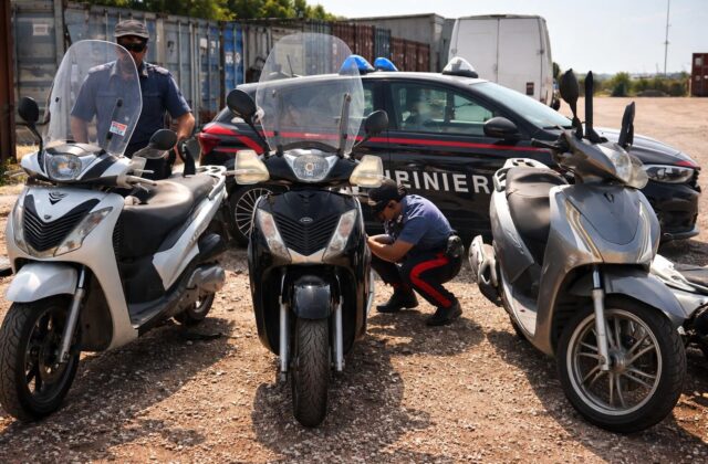 Roma in allerta: smantellata rete di scooter rubati diretti in Africa