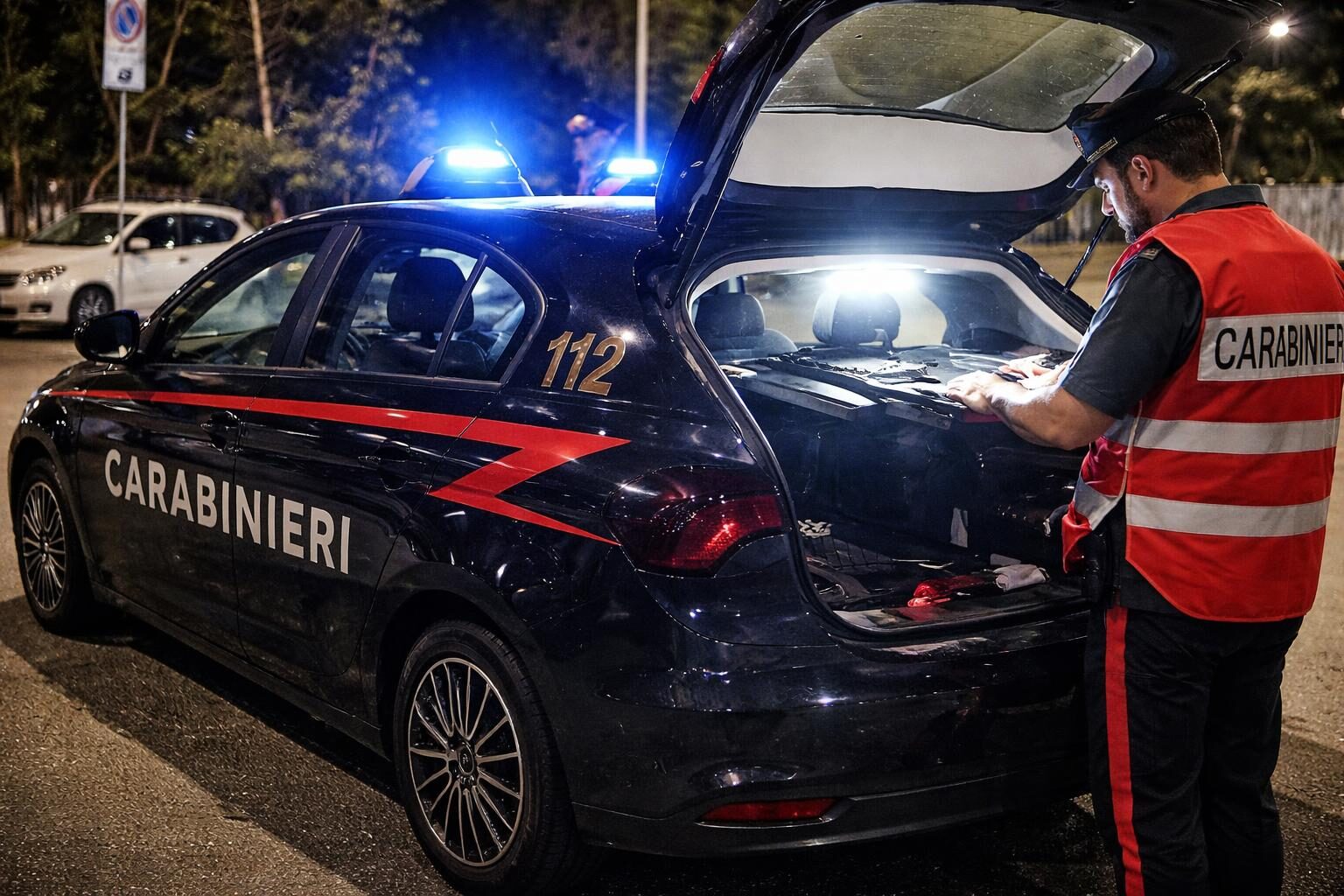 Roma in balia dei rapinatori: gli anziani non sono al sicuro nemmeno davanti alle Poste