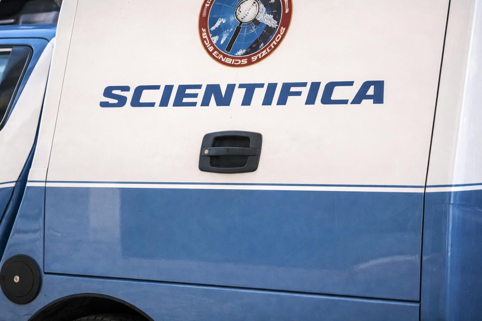 Roma in preda alla paura: bombe carta e una sicurezza che vacilla