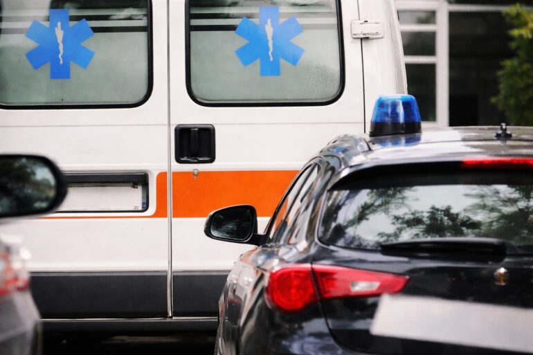 Roma nel caos: machete in mano e incidenti in piscina, la sicurezza è un miraggio?