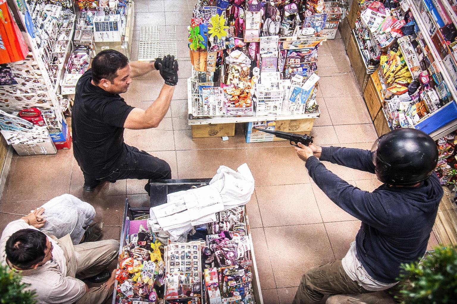 Roma nel mirino: la paura dei ladri pistoleri tra violenza e insicurezza
