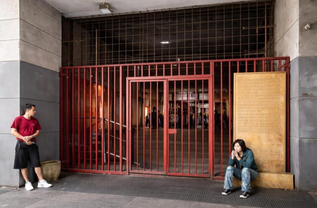Spin Time: Incendio e Sequestro, Chi Pagherà il Prezzo della Crisi Urbana?
