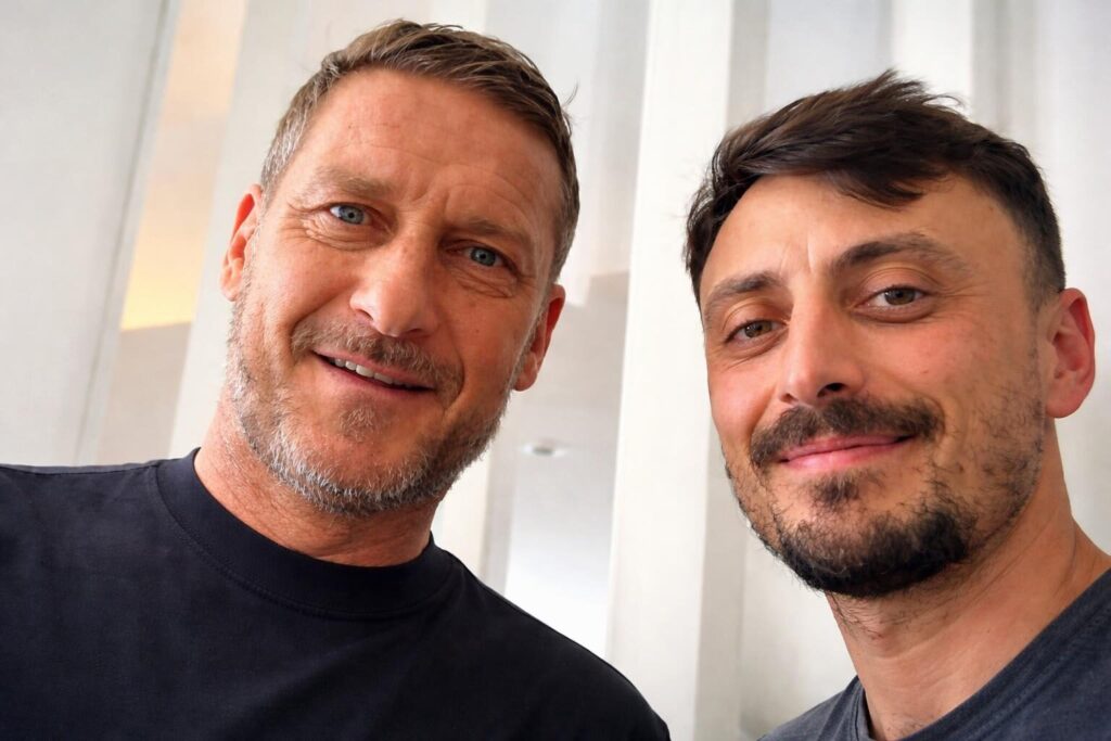 Totti e le vespe: la fragilità della sicurezza domestica di fronte alla fama