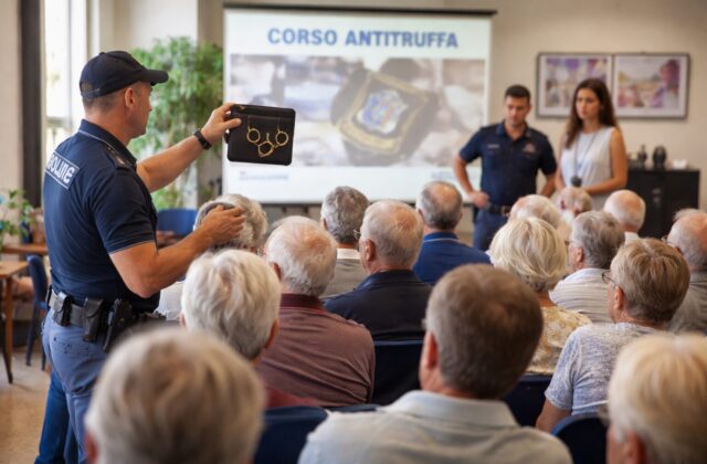 Truffe estive a Roma: perché i corsi anti-truffa per anziani non possono essere una mera formalità