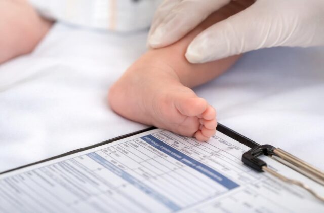 Una vita spezzata: La tragica morte di una neonata e le ombre nel sistema sanitario