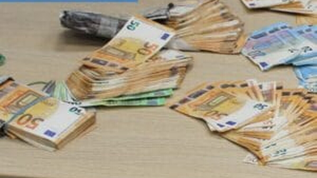 A1, 90enne abbandonato dopo la truffa: 40mila euro nell’auto, indagini sul tratto romano
