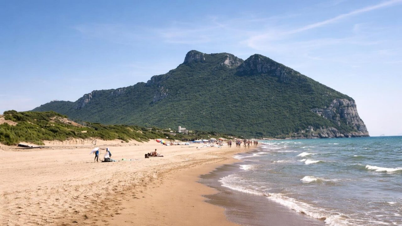 Chioschi chiusi a Sabaudia: il turismo si sposta, ma a che prezzo per l’ambiente?