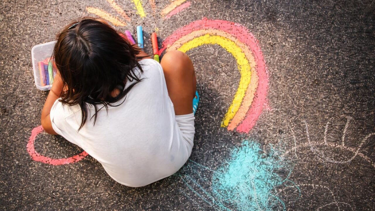 Donne di Spin Time: Esempio di Solidarietà nella Tempesta della Crisi