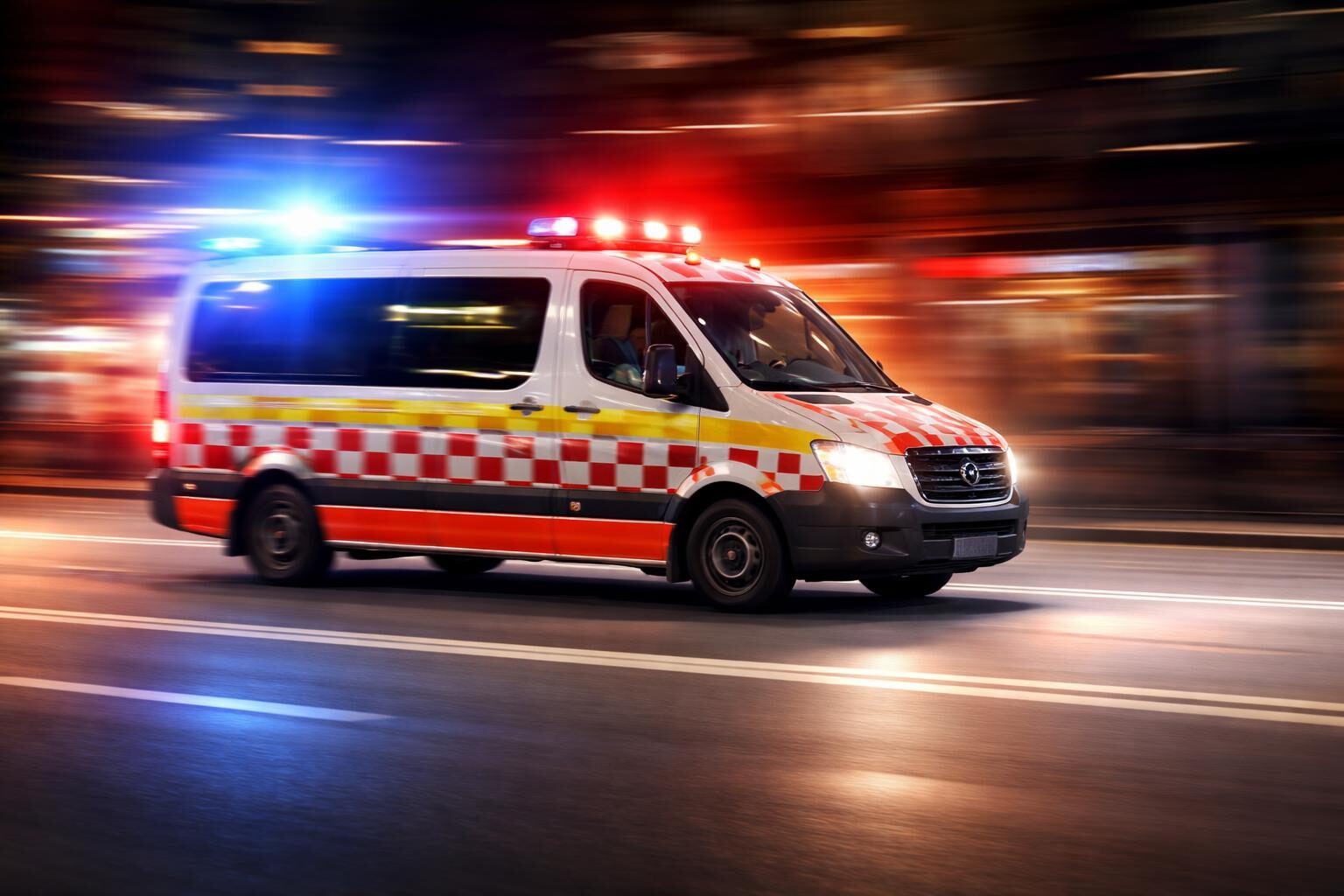 Due ventenni in gravi condizioni: l'incidente che scuote il confine tra Lazio e Toscana