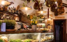 Er Pizzicarolo: tra chiusura e trasformazione, Trastevere si interroga sul futuro del quartiere