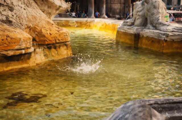Fontana della Rotonda: un simbolo di bellezza rovinato dal degrado