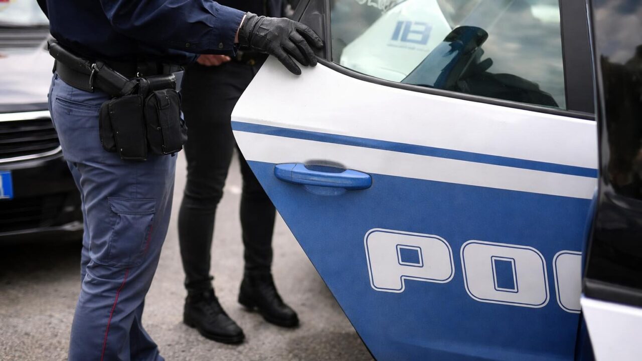 Furti d’auto di lusso a Roma: l’emergere di un’industria criminale invisibile